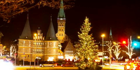 Titelbild für Lübecker Weihnachtsmarkt & Adventsbrunch auf dem Nord-Ostsee-Kanal